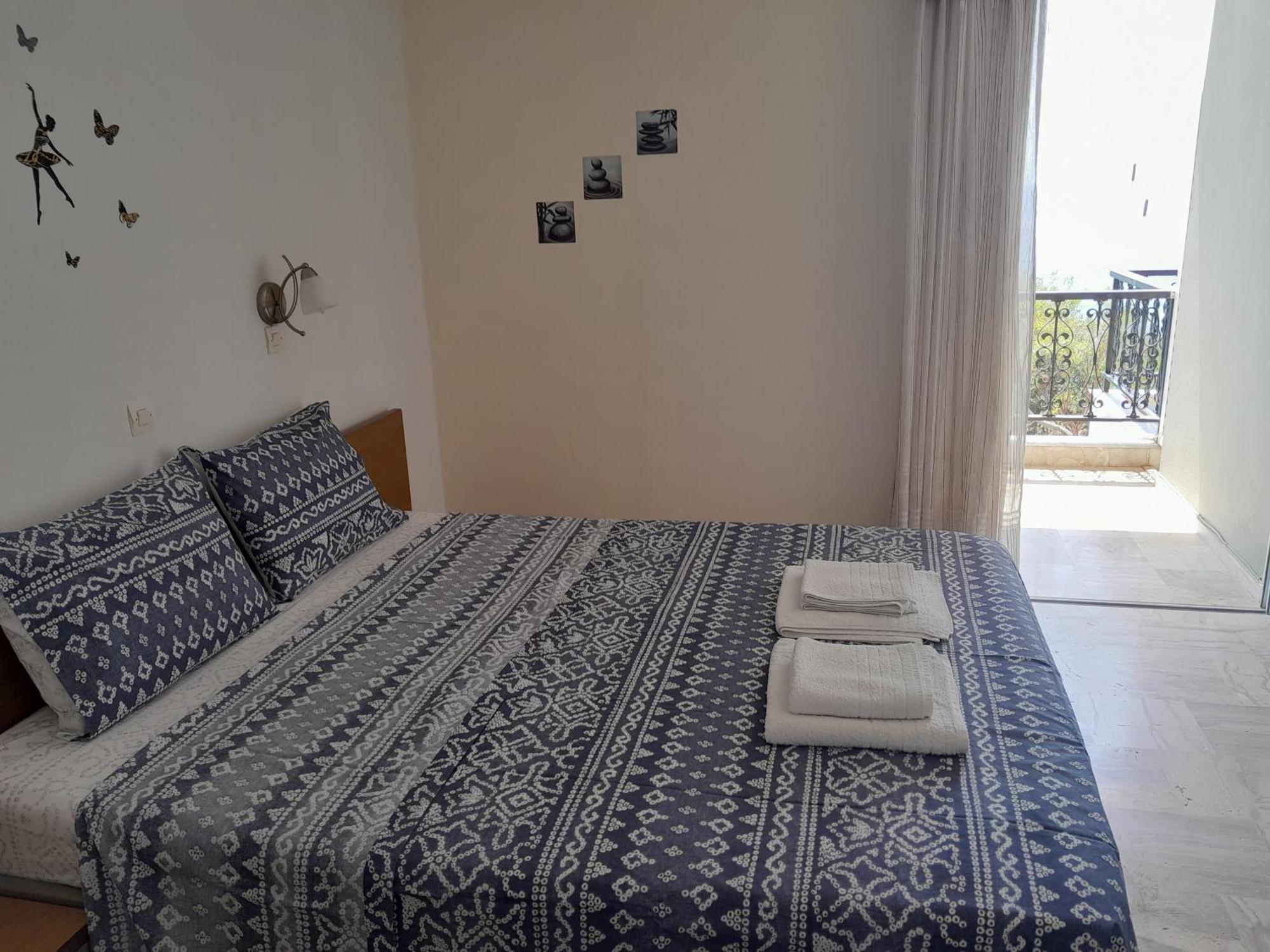 Livikon Studios & Rooms Rodakino Chambre photo